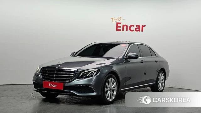 Mercedes-Benz E-Class W213 2018 Серый из Кореи