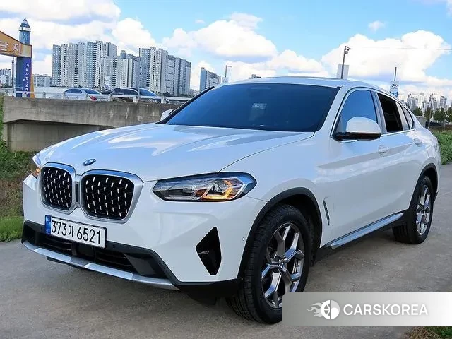 BMW X4 (G02) 2023 Белый из Кореи