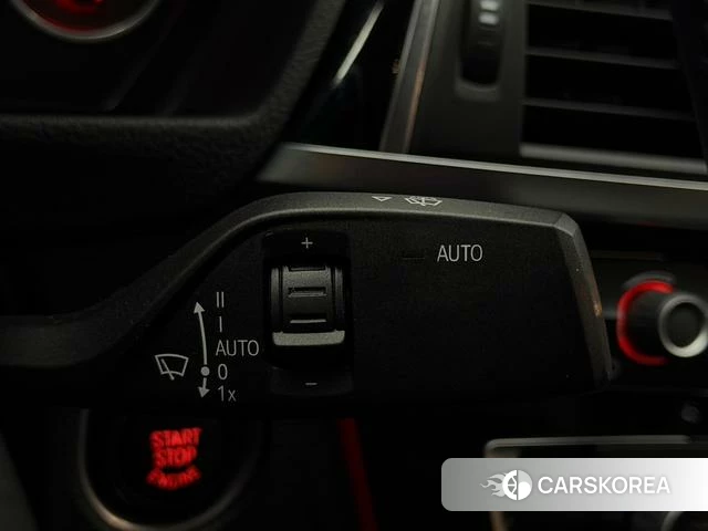 BMW 3 series 2019 Красный из Китая