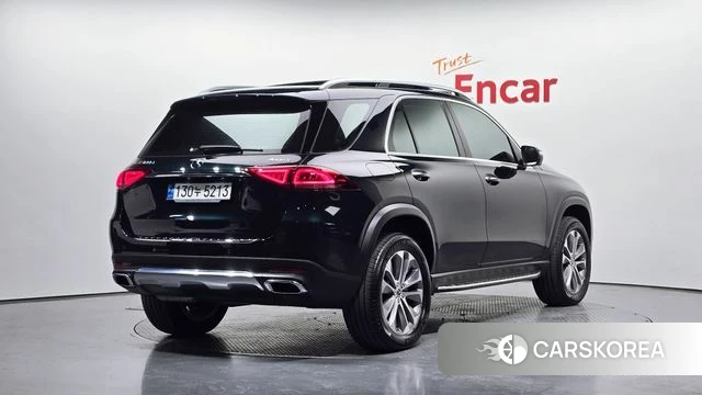 Mercedes-Benz GLE-Class W167 2022 Темно-зеленый из Кореи