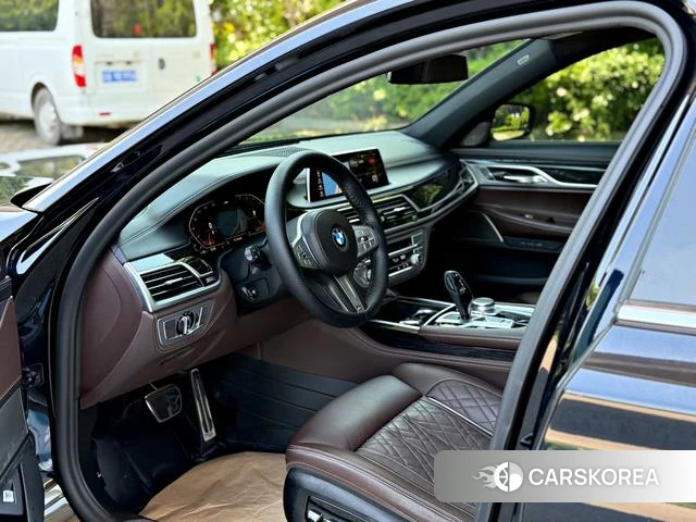 BMW 7 series 2021 Черный из Китая