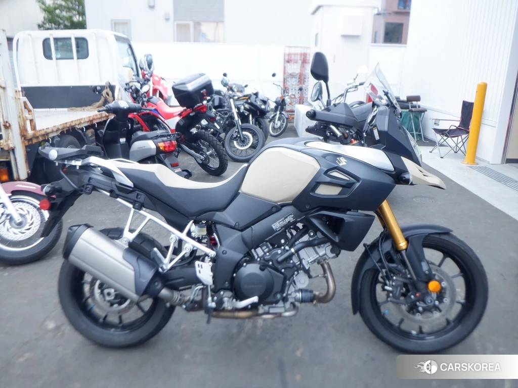 Проданный Suzuki V-STROM DL1000 ABS 2022 из Японии