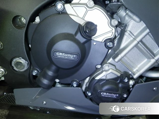 Engine photo