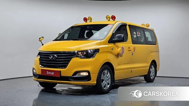 Hyundai The New Grand Starex 2021 Желтый из Кореи