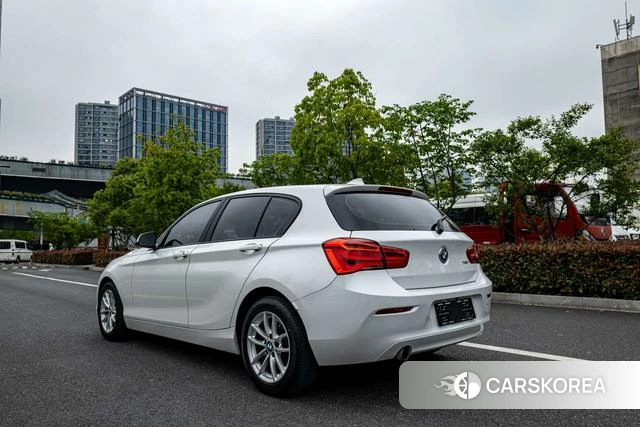BMW 1 series (imported) 2019 Белый из Китая