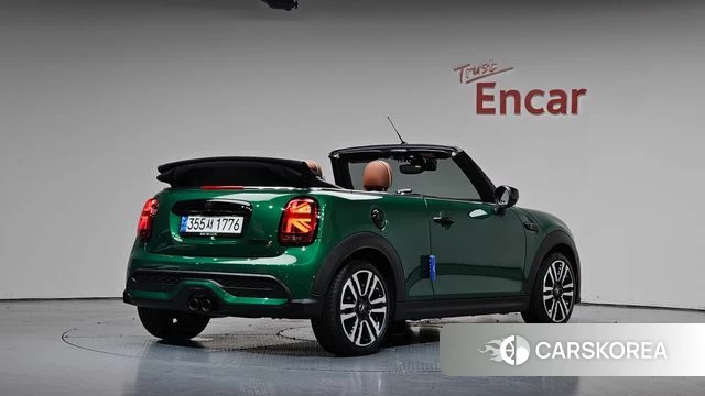 Mini Cooper S Convertible 2024 Зеленый из Кореи