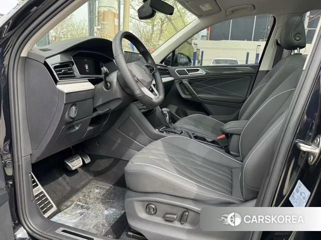 Volkswagen Tiguan L 2022 Черный из Китая