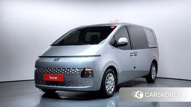 Hyundai Staria 2023 Серебряный из Кореи