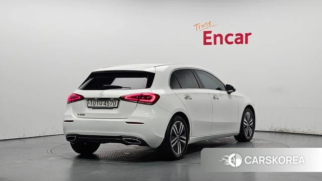 Mercedes-Benz A-Class W177 2021 Белый из Кореи