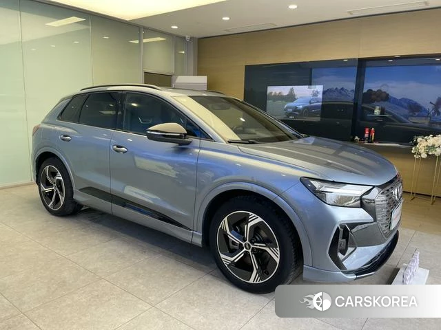 Audi Q4 e-tron 2024 Синий из Китая