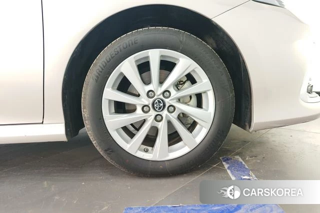 Toyota Camry 2022 Темно-серый из Китая