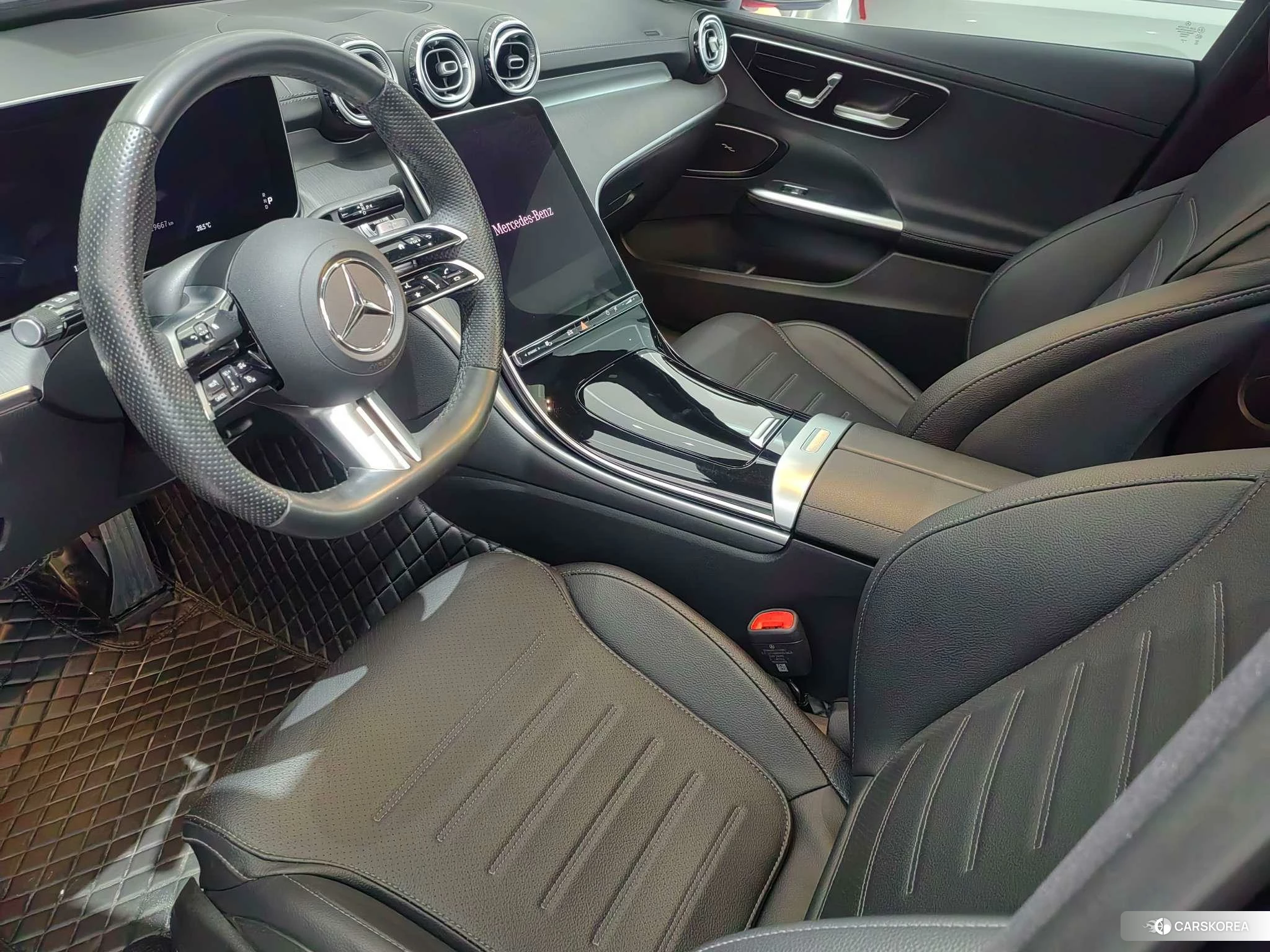 Mercedes-Benz Class C 2021 Зеленый из Китая