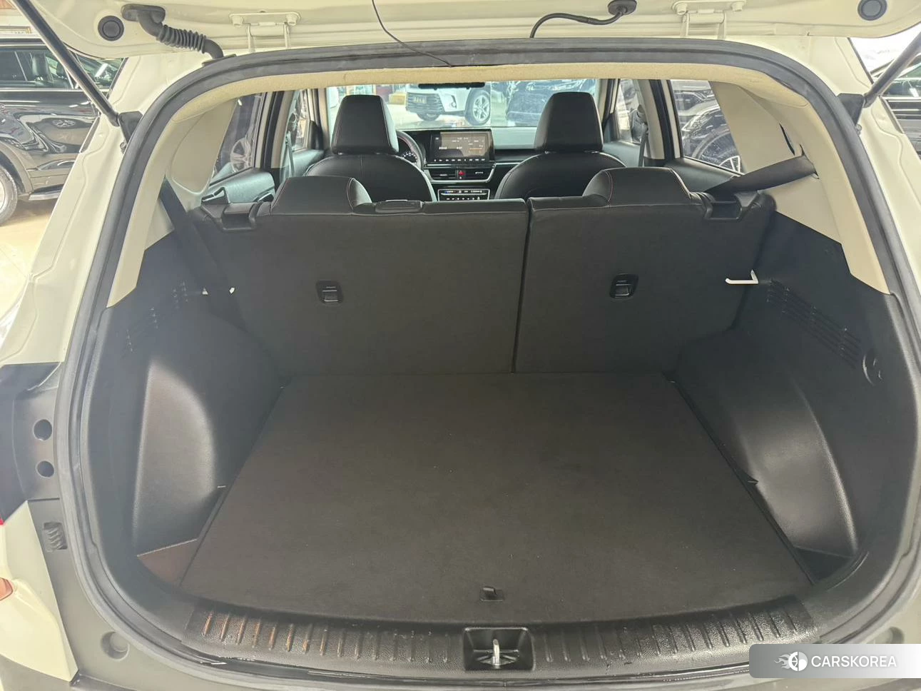 Kia KX3 2021 Белый из Китая