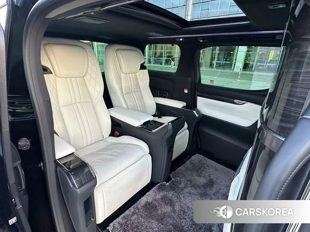 Lexus LM 2022 Черный из Китая