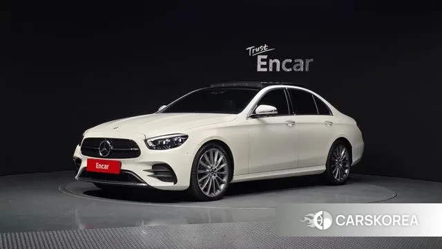 Mercedes-Benz E-Class W213 2022 Белый из Кореи