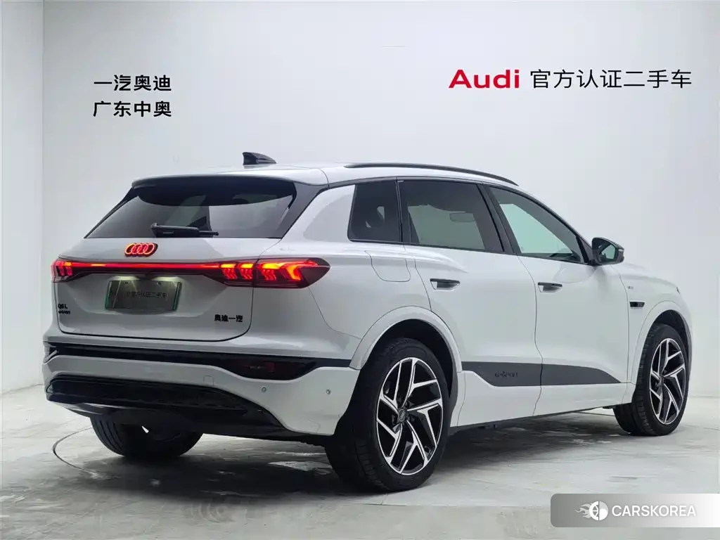 Audi Q6L 2025 Белый из Китая