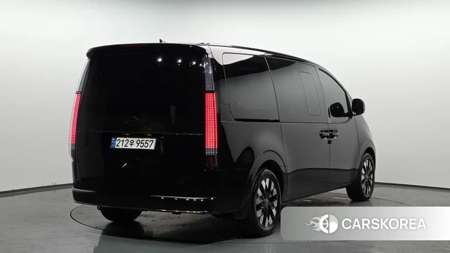 Hyundai Staria 2024 Черный из Кореи