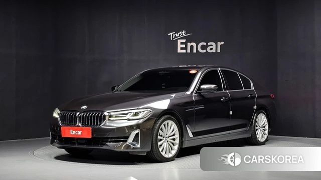BMW 5 Series (G30) 2023 Серый из Кореи