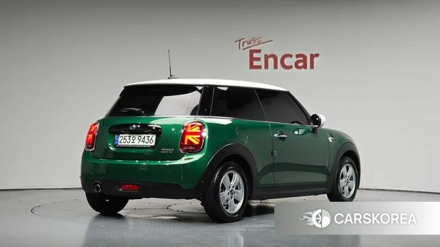 Mini Cooper 2021 Зеленый из Кореи