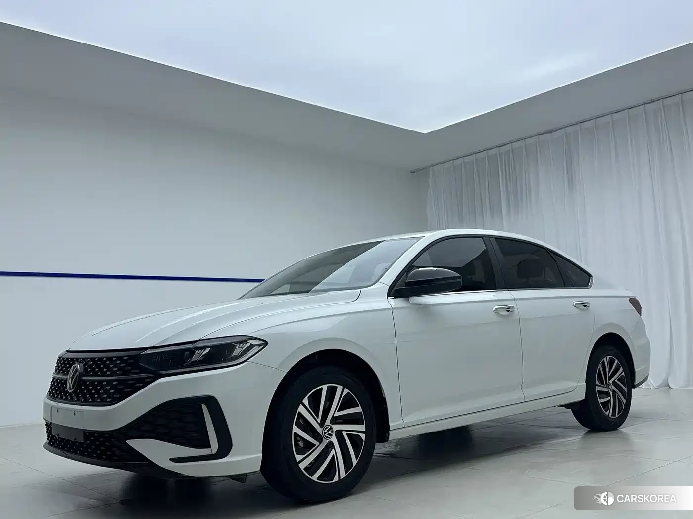 Volkswagen Lavida 2023 Белый из Китая