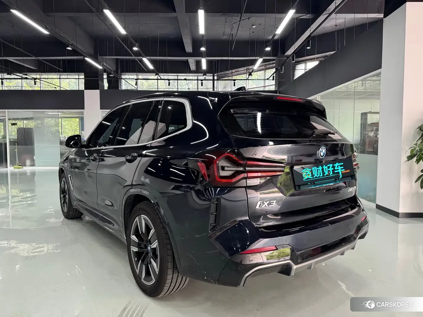BMW iX3 2023 Черный из Китая