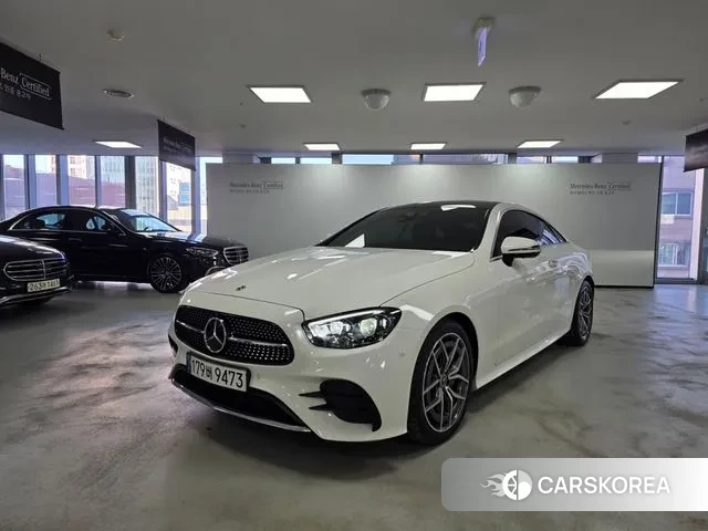 Mercedes-Benz E-Class W213 2023 Белый из Кореи