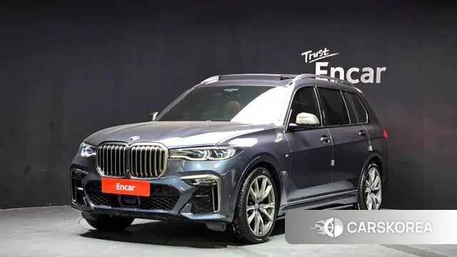 BMW X7 (G07) 2020 Цвет галактики из Кореи