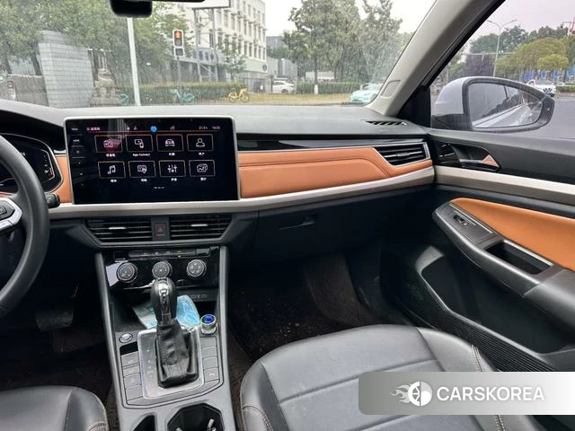 Volkswagen Bora 2023 Белый из Китая