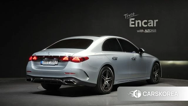 Mercedes-Benz E-Class W214 2024 Серебряный из Кореи