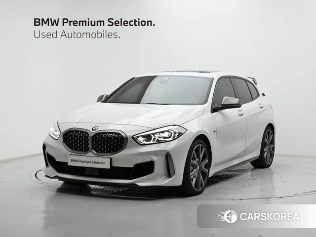 BMW 1 Series (F40) 2024 Белый из Кореи