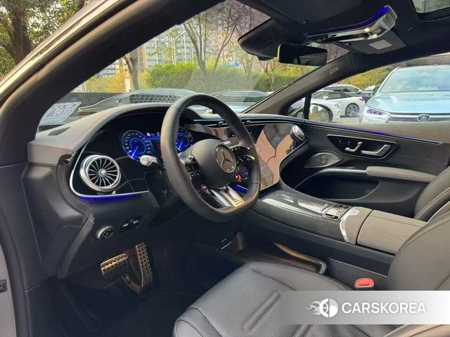 Mercedes-Benz EQS AMG 2025 Серебристо-серый из Китая