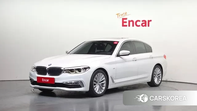 BMW 5 Series (G30) 2018 Белый из Кореи