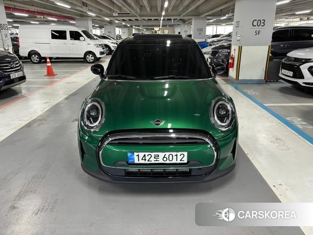Mini Cooper 2021 Зеленый из Кореи