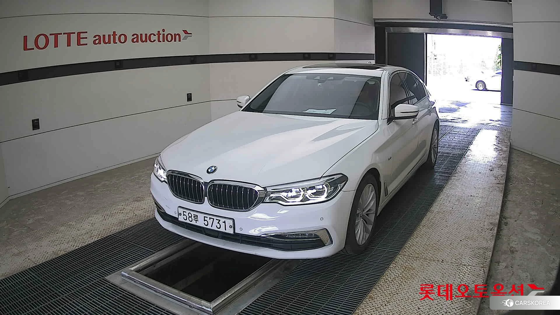 BMW  520d 2018 Белый из Кореи