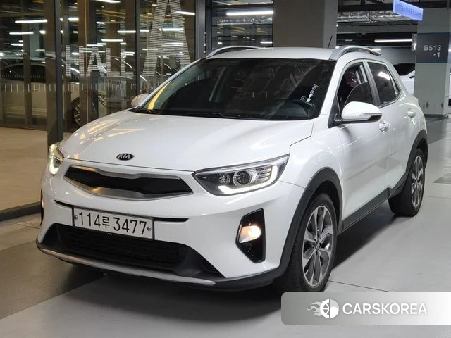 Kia Stonic 2020 Белый из Кореи