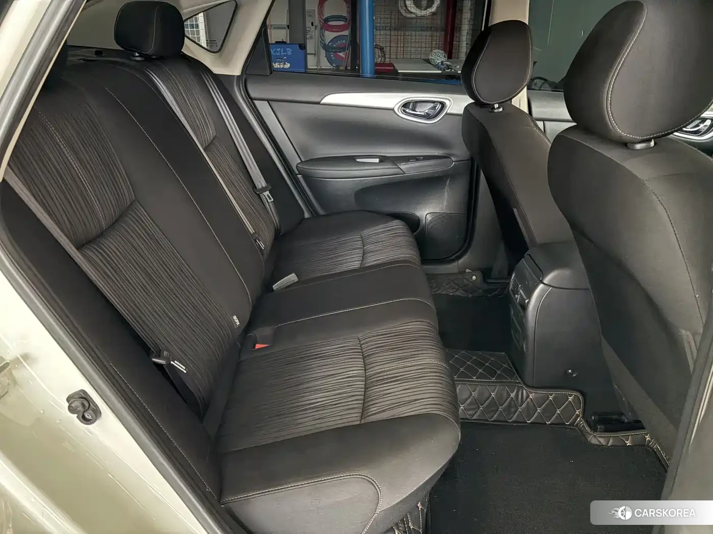Nissan Sylphy 2024 Белый из Китая