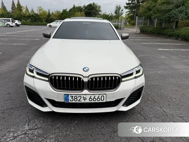 BMW 5 Series (G30) 2022 Белый из Кореи