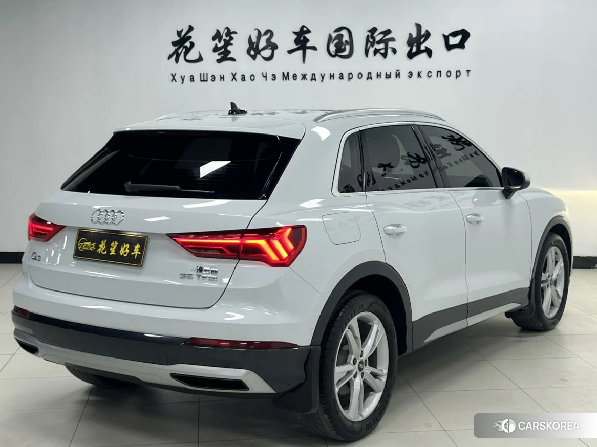 Audi Q3 2021 Белый из Китая