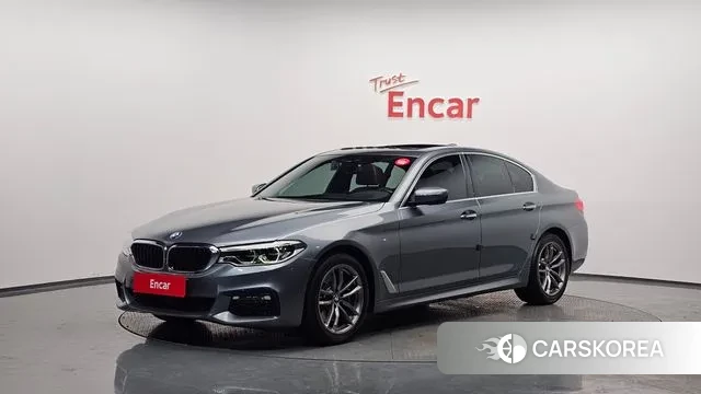 BMW 5 Series (G30) 2018 Цвет галактики из Кореи