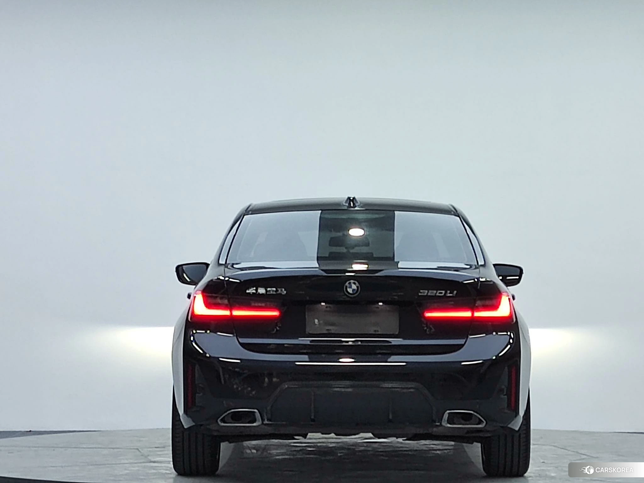 BMW 3 series 2022 Черный из Китая
