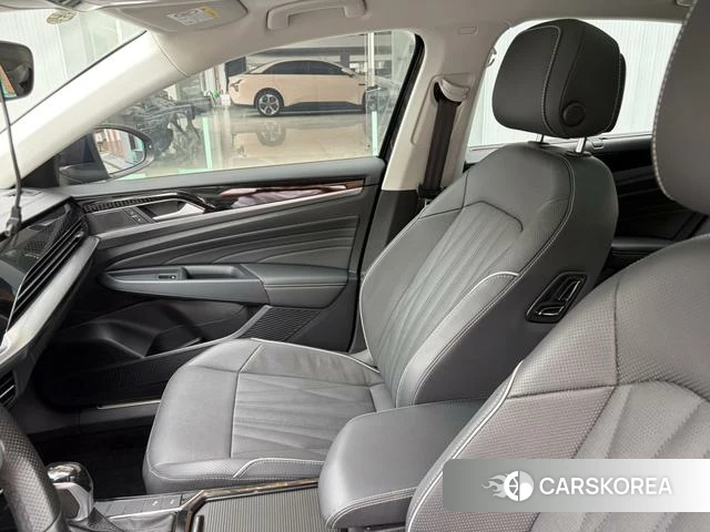 Volkswagen Passat 2021 Черный из Китая