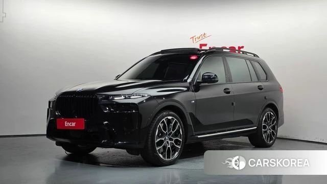 BMW X7 (G07) 2025 Черный из Кореи