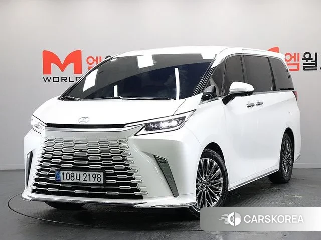 Lexus LM Second Generation 2025 Белый из Кореи