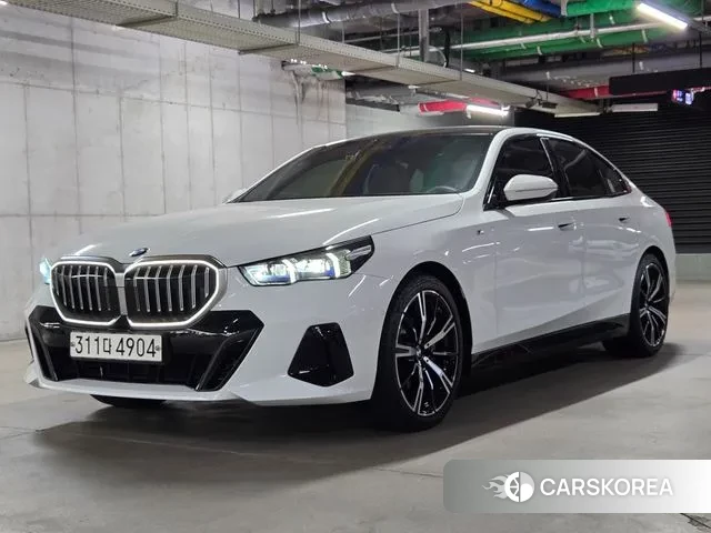 BMW 5 Series (G60) 2024 Белый из Кореи