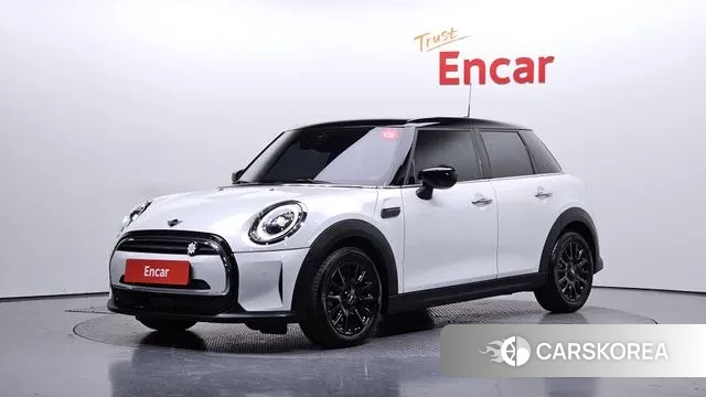 Mini Cooper 2024 Белый из Кореи