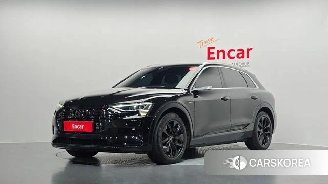 Audi e-Tron 2020 Черный из Кореи