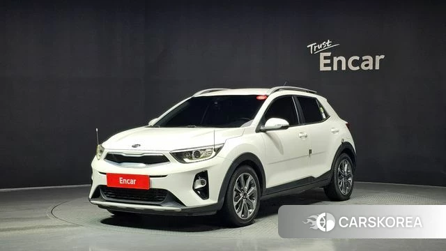Kia Stonic 2018 Белый из Кореи
