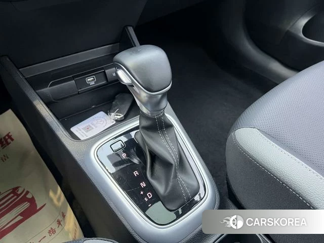 Kia Yi Ran 2022 Желтый из Китая