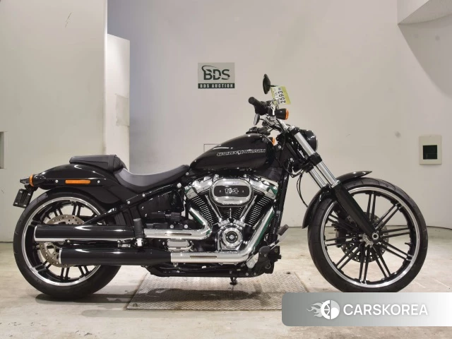 Проданный Harley-Davidson Softail Breakout FXBRS1868 2020 из Японии, фото 2