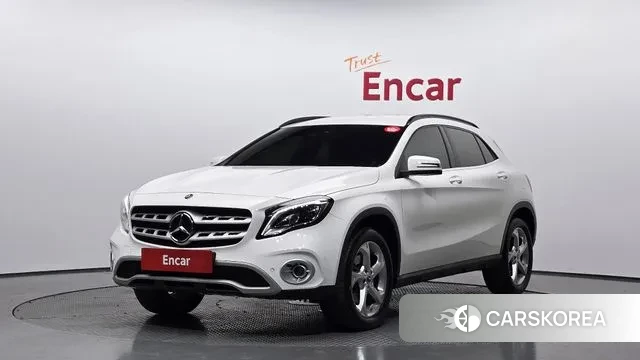 Mercedes-Benz GLA-Class X156 2019 Белый из Кореи